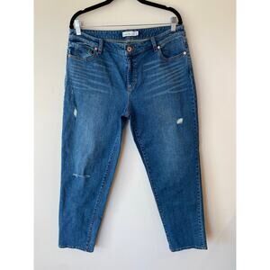 L.L. Bean Signature Women's Distressed Jeans Size 12 Blue Denim Straight-Leg